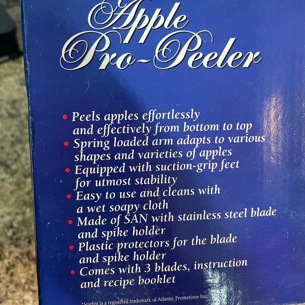 Starfrit Apple Pro-Peeler Manual Hand Crank Clear Fruit Peeler‎ with 3 Blades